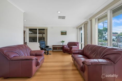 Property photo of 11 Dunbarton Avenue Hoppers Crossing VIC 3029