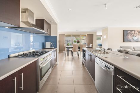 Property photo of 8 Lily Way Skye VIC 3977