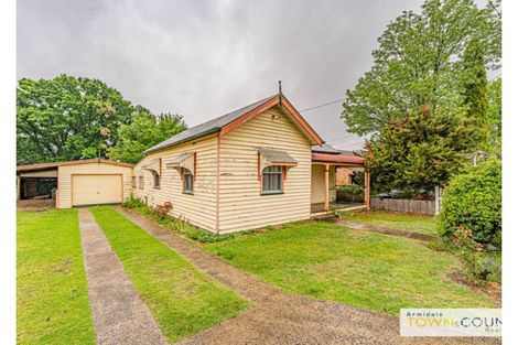 9 Salmon Ave, Armidale, NSW 2350