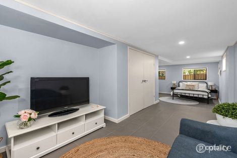 Property photo of 42 Raff Avenue Holland Park QLD 4121