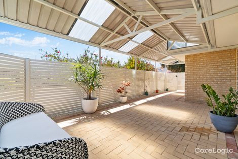 Property photo of 40 Abbeville Circle Mindarie WA 6030