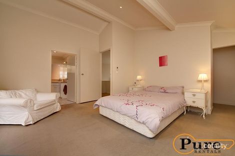 Property photo of 57 Ironside Street St Lucia QLD 4067