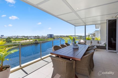 Property photo of 444/3 Pendraat Parade Hope Island QLD 4212