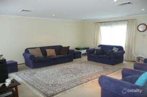 Property photo of 11 Odelia Crescent Plumpton NSW 2761