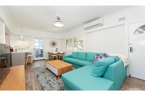 Property photo of 1 Manna Court Lake Hume Village NSW 3691