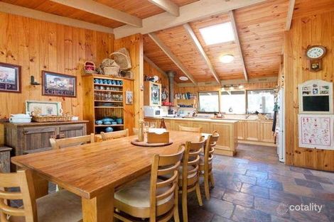 Property photo of 15 Pine Avenue Red Hill South VIC 3937