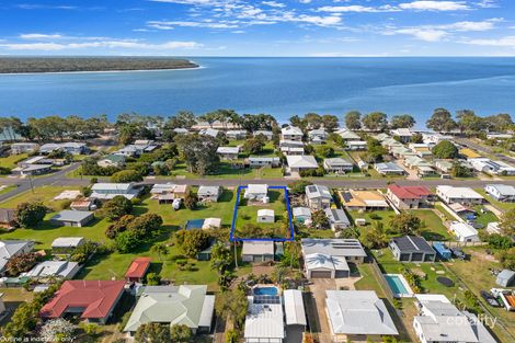 71 Burrum St, Burrum Heads, QLD 4659