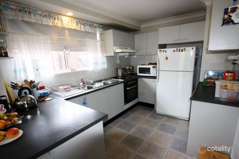 Property photo of 2/49 Kellerman Drive St Helens Park NSW 2560