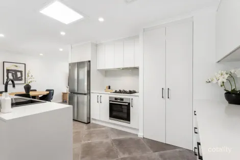 Property photo of 33 McKenzie Crescent Gulfview Heights SA 5096