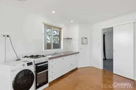 Property photo of 9 Alan Court Beldon WA 6027