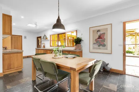 Property photo of 160 Nursery Ridge Road Red Cliffs VIC 3496