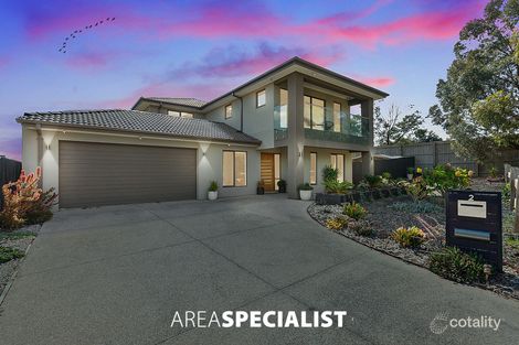 Property photo of 2 Cowen Close Pakenham VIC 3810