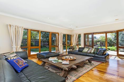 Property photo of 87 Captain Cook Crescent Narrabundah ACT 2604