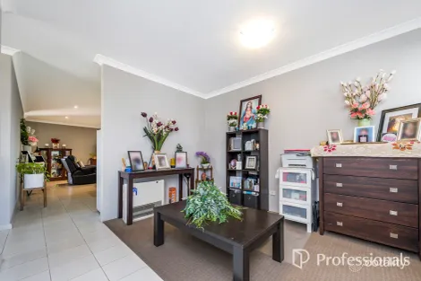 Property photo of 14 Melnik Street Caversham WA 6055