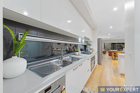 Property photo of 363 Centre Road Berwick VIC 3806