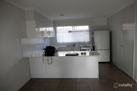 Property photo of 1/4 Castlegate Place Berwick VIC 3806
