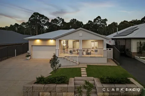 52 Stayard Dr, Bolwarra Heights, NSW 2320