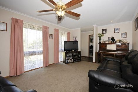 Property photo of 1 Pascoe Court Mooroolbark VIC 3138