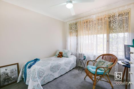Property photo of 11 Kaye Avenue Kanwal NSW 2259