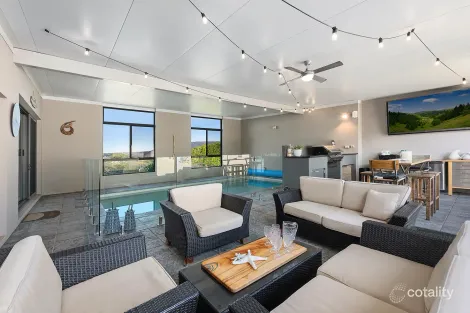 Property photo of 32 Robert Hoddle Grove Bombira NSW 2850