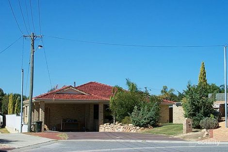 Property photo of 18 Bridgedale Close Beldon WA 6027