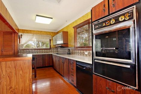 Property photo of 31 Pannamena Crescent Eleebana NSW 2282