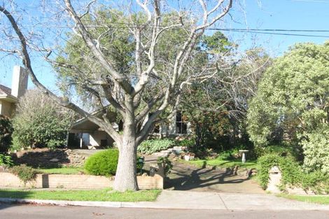 4 Camino Tce, Malvern East, VIC 3145