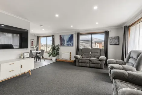 Property photo of 8 Woodleigh Drive Oakdowns TAS 7019