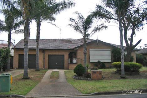 11 Mulligan Cl, St Clair, NSW 2759