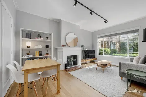 Property photo of 2/21 Lewisham Road Windsor VIC 3181