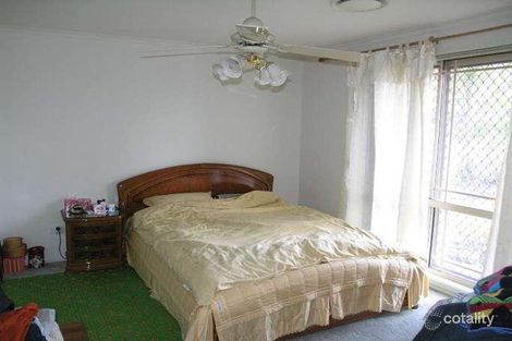 Property photo of 11 Angophora Grove Greenacre NSW 2190