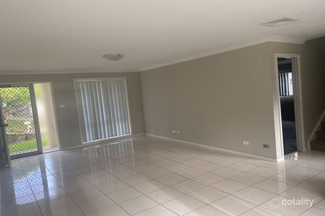 Property photo of 25 Harmony Crescent Mount Hutton NSW 2290