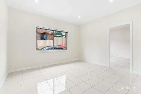 Property photo of 2/30 Kingsgrove Road Belmore NSW 2192