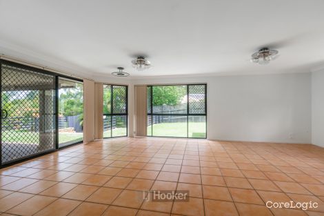 Property photo of 76 Glasshouse Crescent Forest Lake QLD 4078