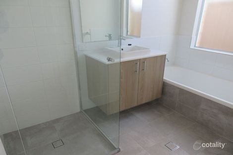 Property photo of 33 Pavilion Crescent Geographe WA 6280