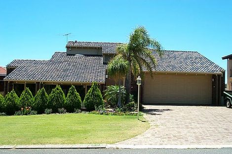 33 Kersey Way, Carine, WA 6020