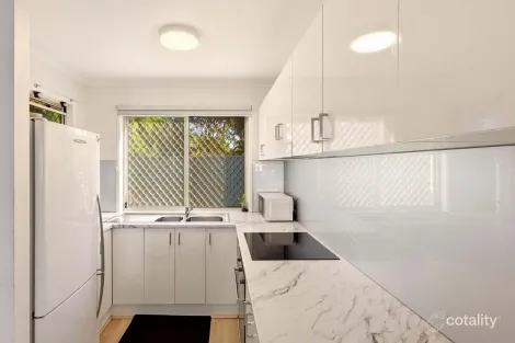 Property photo of 4/335 Anzac Avenue Kippa-Ring QLD 4021
