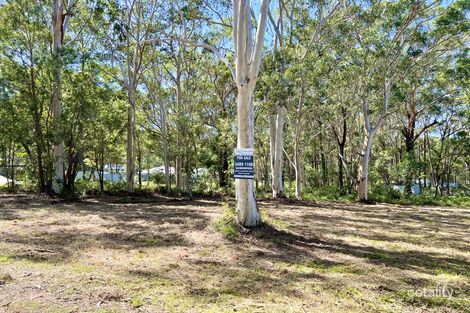 2 Forest Hill Rd, Russell Island, QLD 4184