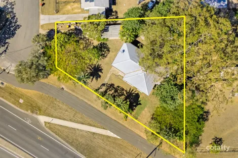 18 Chapman St, West Gladstone, QLD 4680