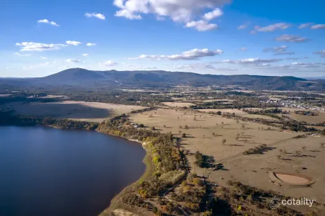 233 Ross Watt Rd, Gisborne, VIC 3437