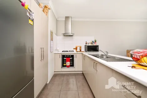 Property photo of 60 Paragon Loop Dalyellup WA 6230