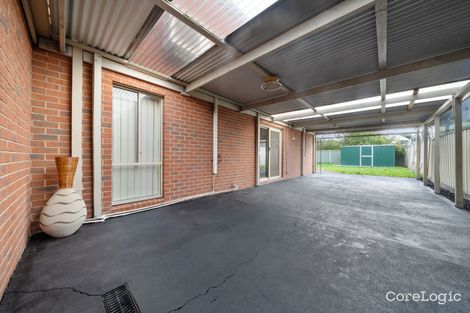 Property photo of 4 Bolac Place Taylors Hill VIC 3037