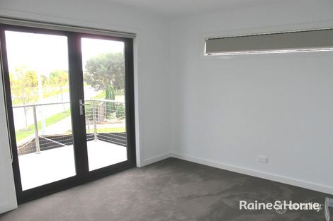Property photo of 7/5-6 Chelsworth Place Caroline Springs VIC 3023