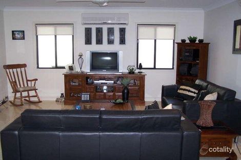 Property photo of 4 Orchid Tree Court Robina QLD 4226