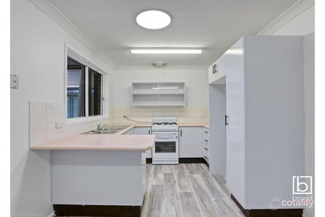 Property photo of 2 Pine Court Blue Haven NSW 2262