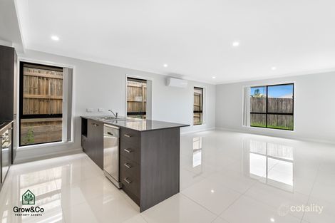 Property photo of 5 Byfield Place Yarrabilba QLD 4207