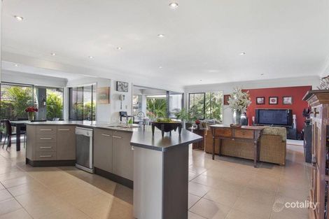 Property photo of 10 Abbey Rose Way Nerang QLD 4211