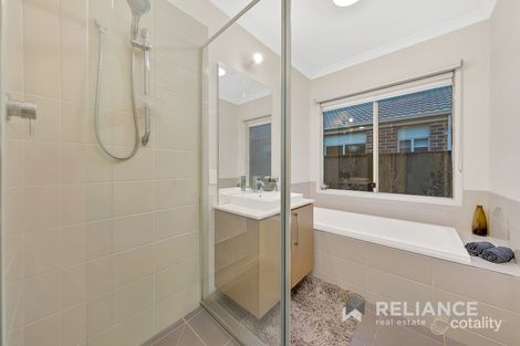 Property photo of 35 Gateshead Street Craigieburn VIC 3064