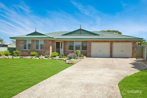 Property photo of 19 Pryor Crescent Old Bar NSW 2430