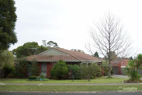 27 Isaac Smith Cres, Endeavour Hills, VIC 3802